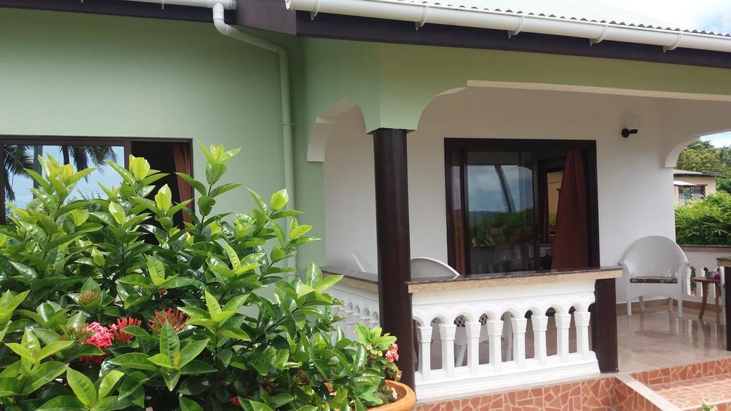 Maison Belle Baie Baie Sainte Anne Dış mekan fotoğraf